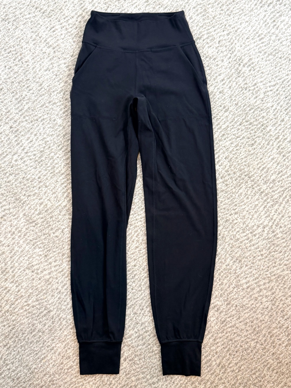 lululemon Align Black Joggers Size 2 Like New for Yoga Pilates Travel Lounging
